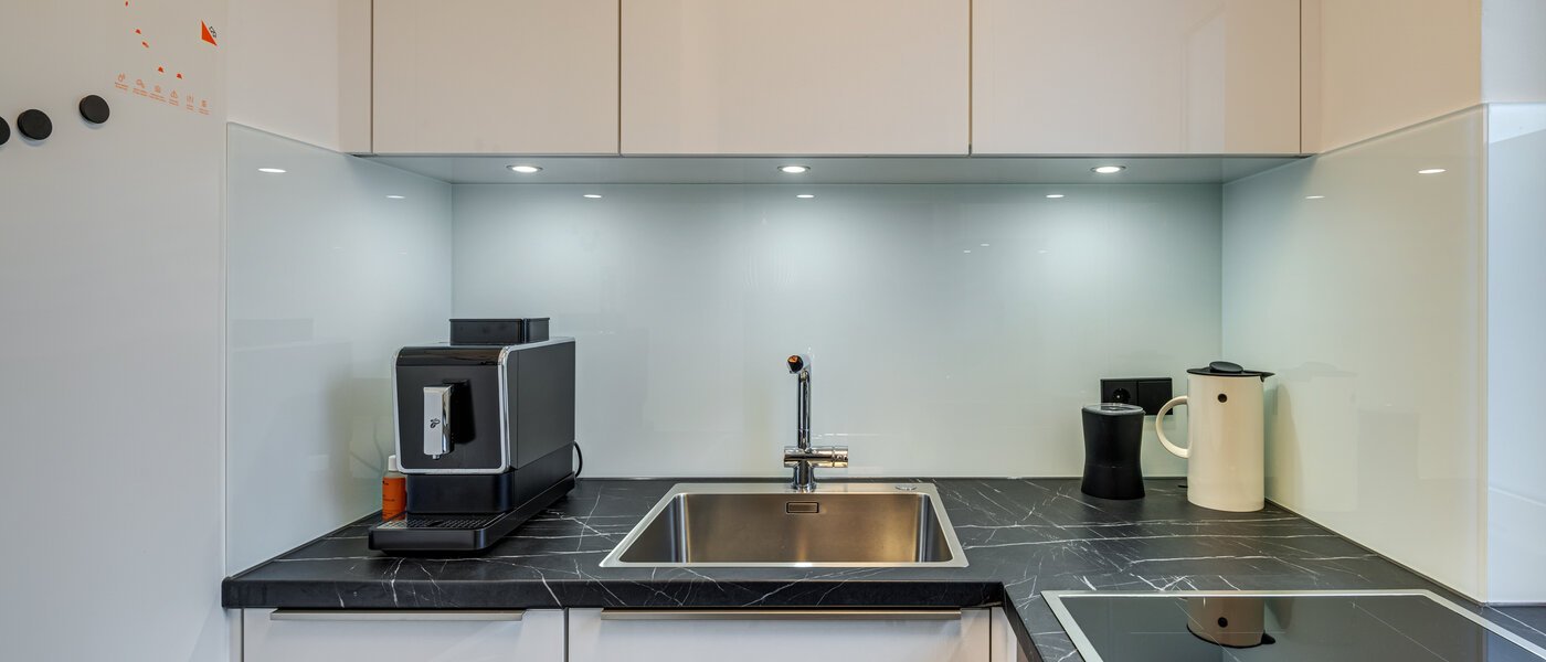 appartement München Schwabing-Nord (zw. Belgrad- & Leopoldstraße) 02 cuisine 13778