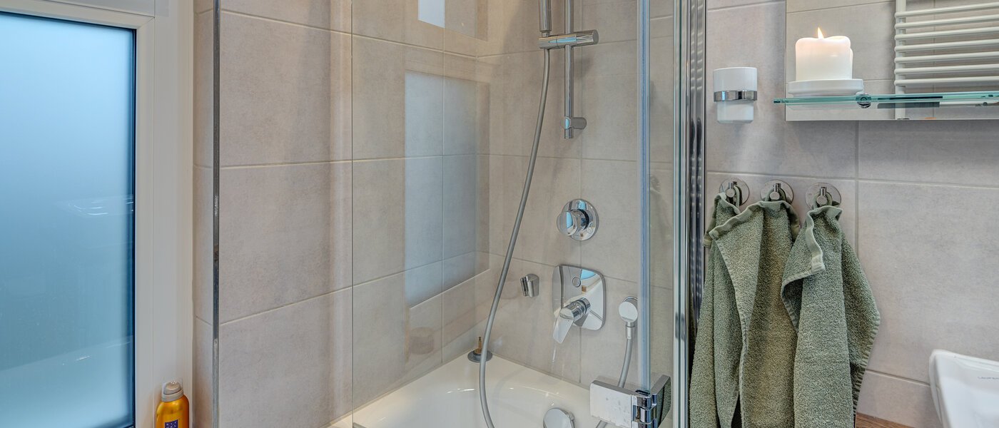 appartement avec terrasse sur le toit München Neuaubing 02 salle de bain 13783