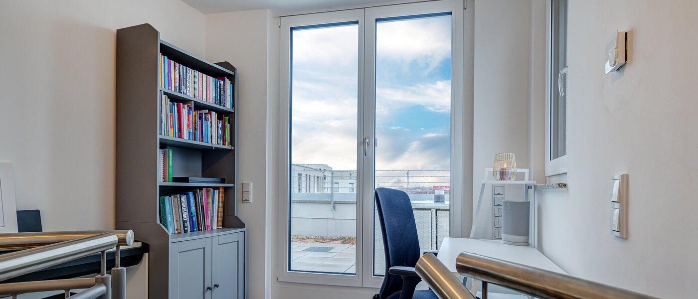 appartement avec terrasse sur le toit München Neuaubing 01 coin bureau 13783