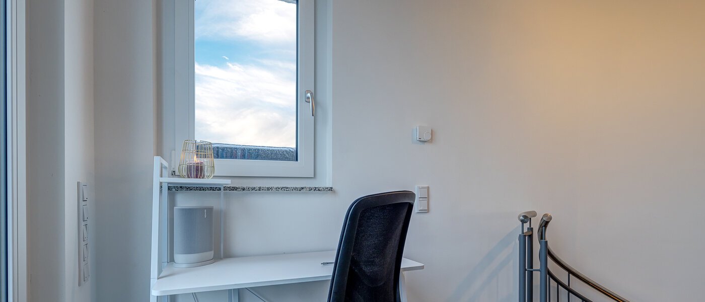 appartement avec terrasse sur le toit München Neuaubing 02 coin bureau 13783