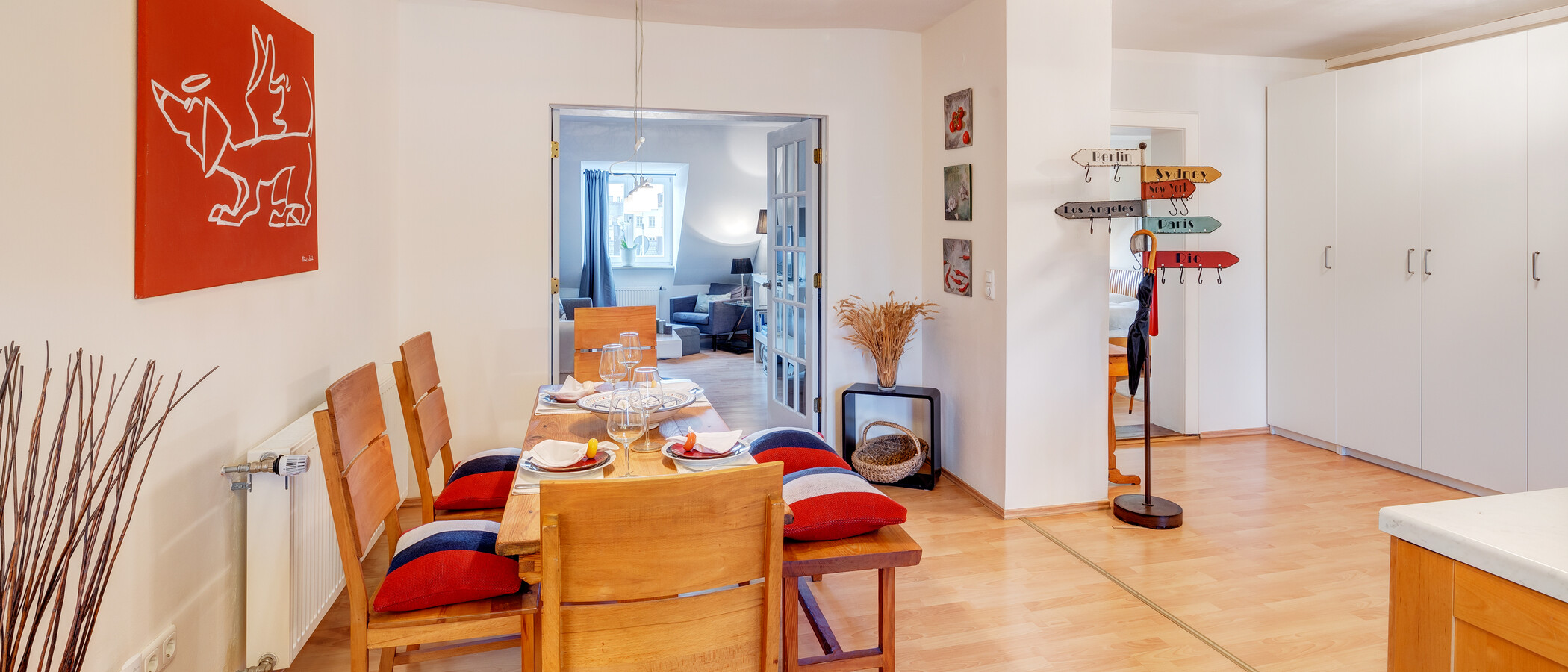 appartement München Maxvorstadt 01 salle à manger 13801