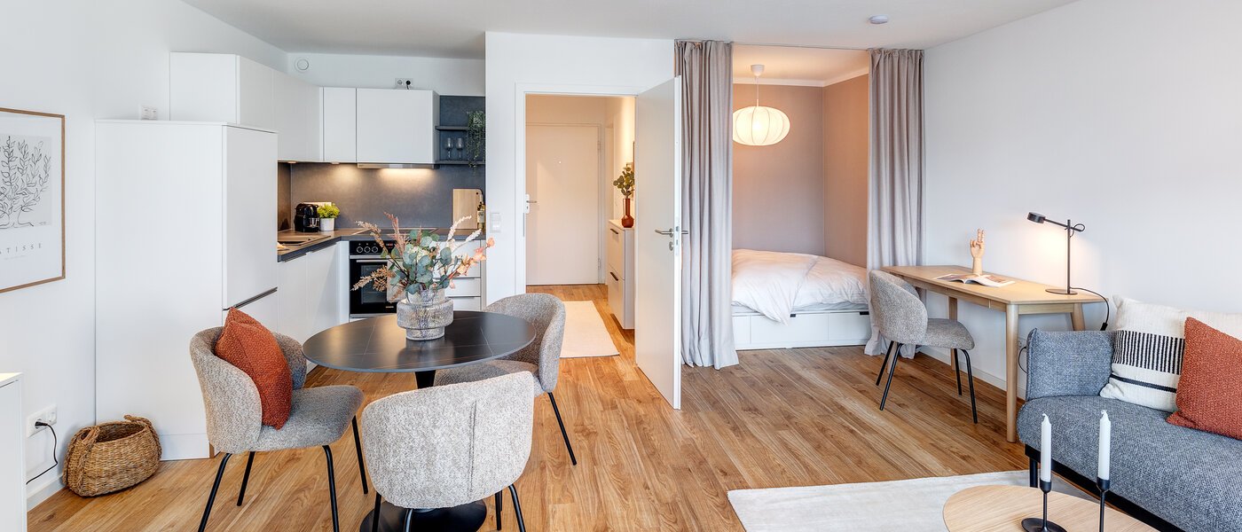 appartement München Neuhausen 01 pièce à vivre 13806