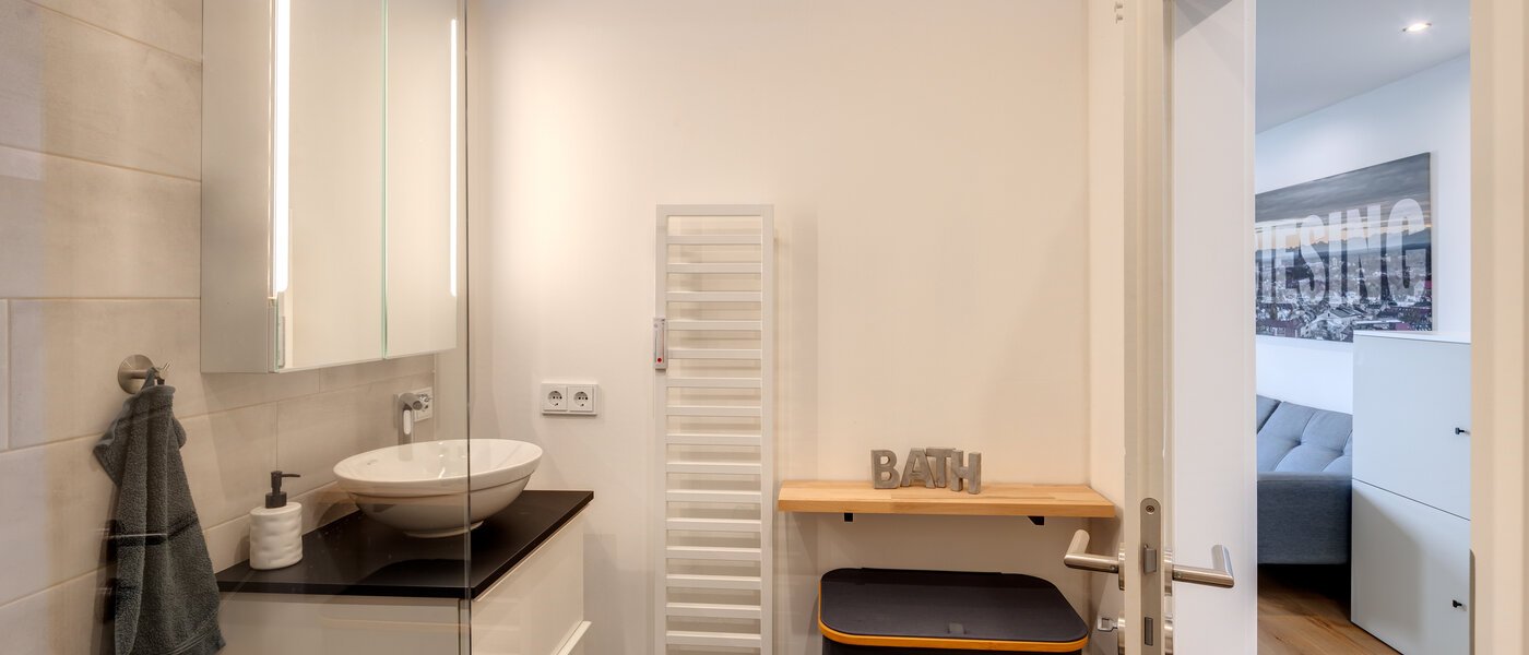 appartement avec terrasse sur le toit München Obergiesing 03 salle de bain 13824