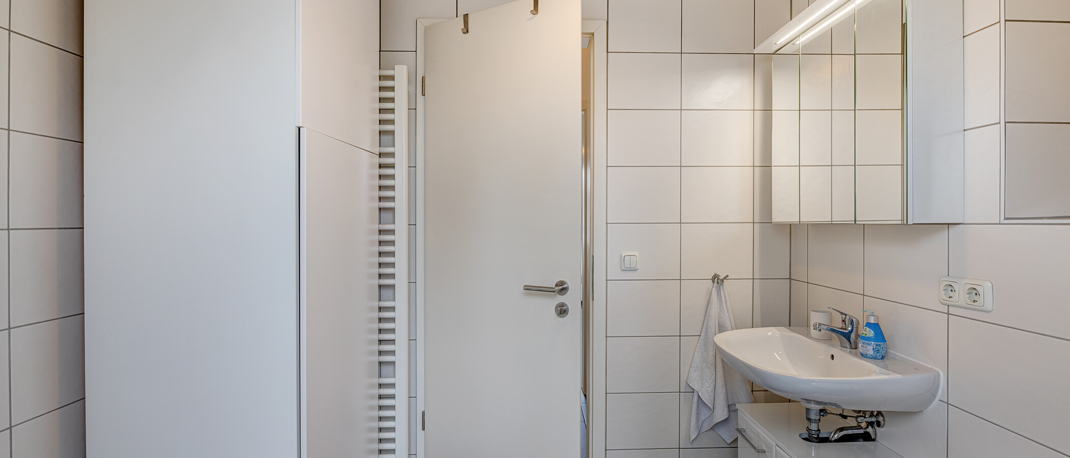 appartement sous les toits München Schwabing (rechts der Leopoldstraße) 03 salle de bain 13837