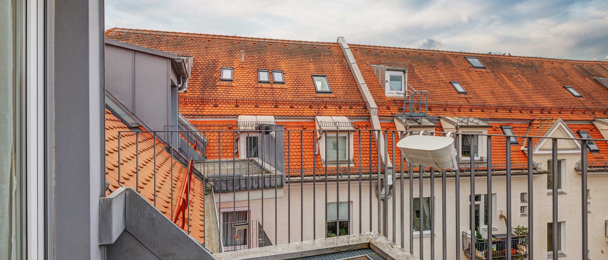 appartement sous les toits München Schwabing (rechts der Leopoldstraße) 03 balcon 13837