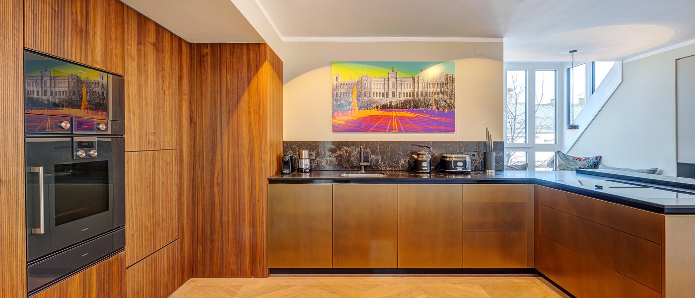 appartement style maisonnette avec mezzanine München Altstadt 01 cuisine 13841