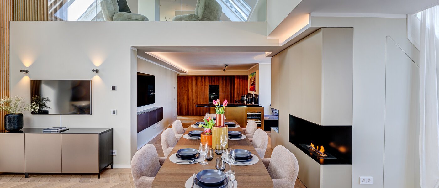 appartement style maisonnette avec mezzanine München Altstadt 01 pièce à vivre 13841