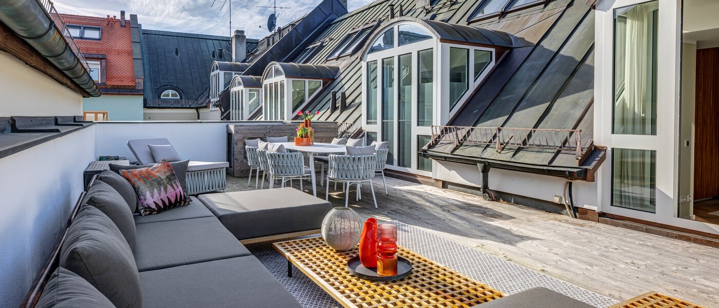 appartement style maisonnette avec mezzanine München Altstadt 02 terrasse sur le toit 13841