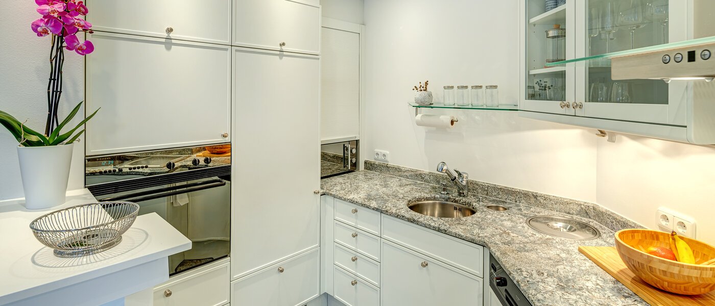 appartement style maisonnette avec mezzanine München Bogenhausen 01 cuisine 13849