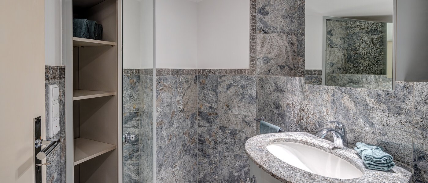 appartement style maisonnette avec mezzanine München Bogenhausen 03 2ème s. de bain 13849