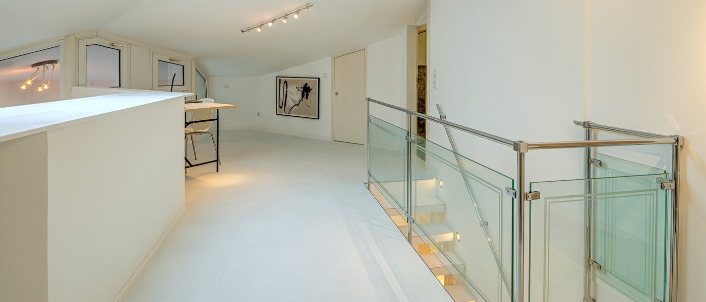 appartement style maisonnette avec mezzanine München Bogenhausen 03 mezzanine 13849