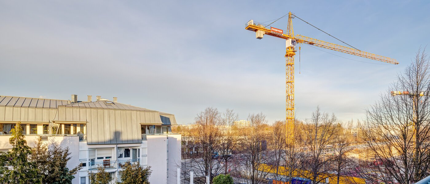 appartement style maisonnette avec mezzanine München Bogenhausen 03 vue 13849