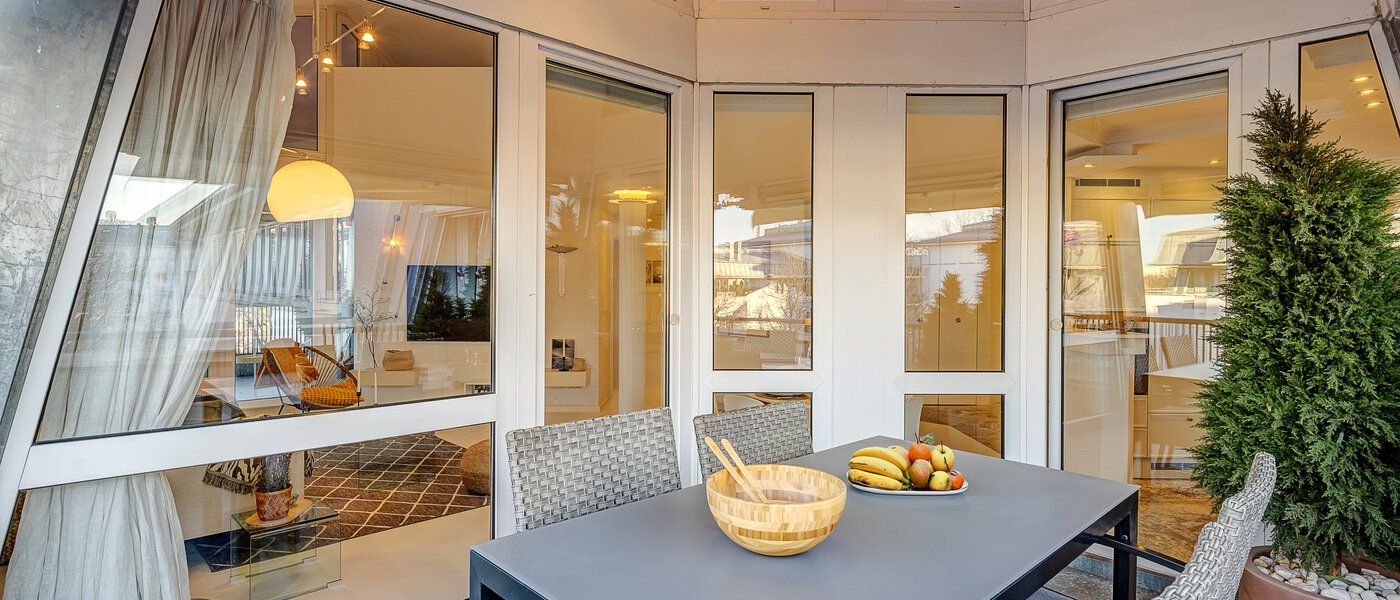 appartement style maisonnette avec mezzanine München Bogenhausen 03 1ère balcon 13849