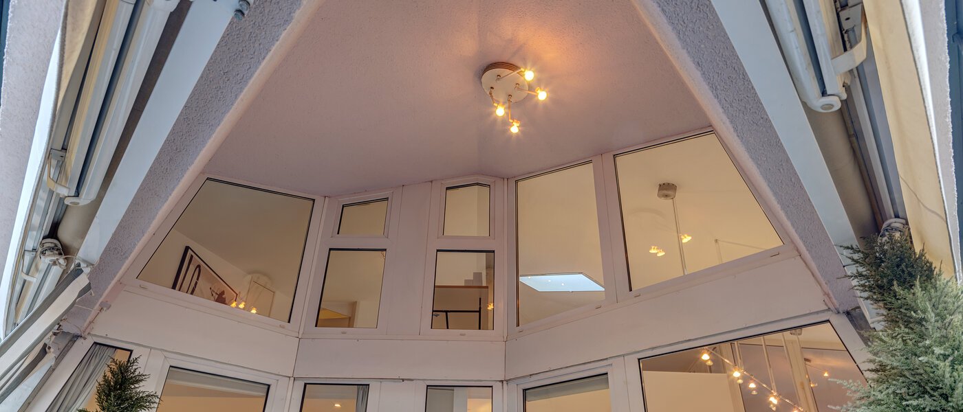 appartement style maisonnette avec mezzanine München Bogenhausen 04 2e balcon 13849