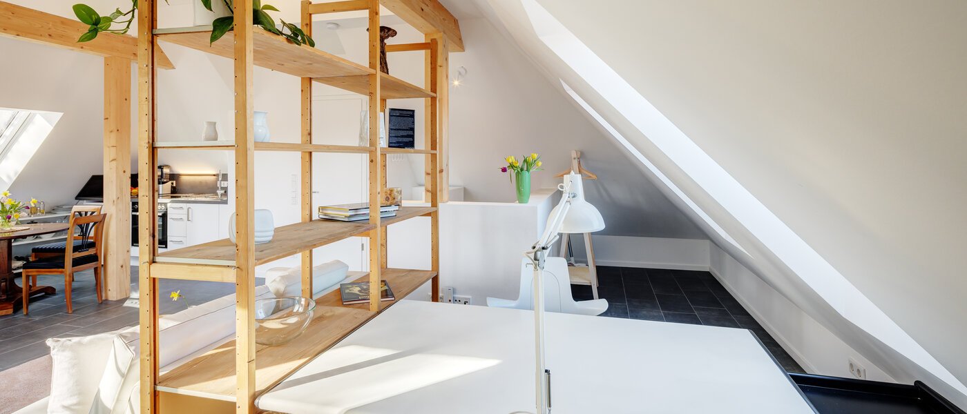 appartement sous les toits München Waldtrudering 01 coin bureau 13853
