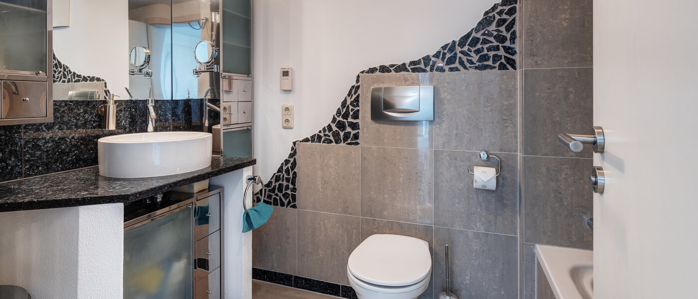 appartement avec mezzanine Ottobrunn 01 salle de bain 13854