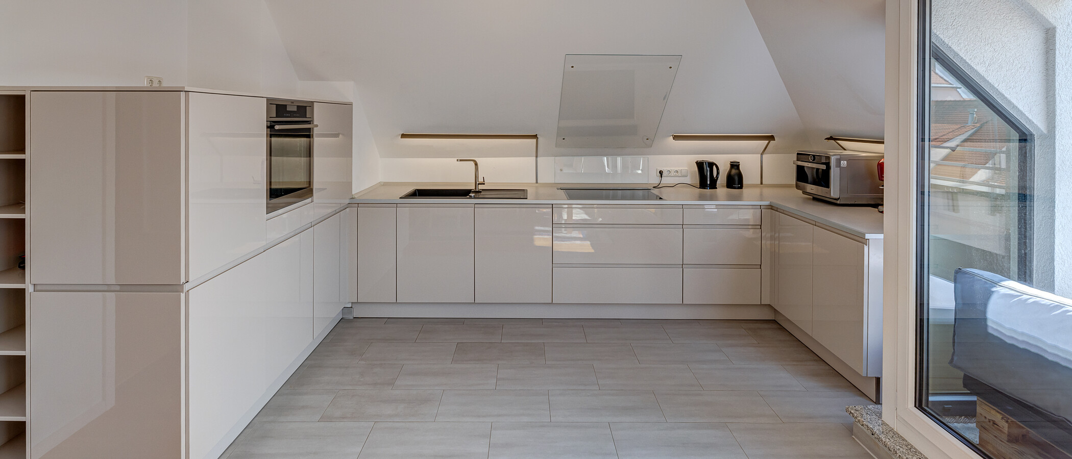 appartement sous les toits München Ludwigsvorstadt 01 cuisine 13896