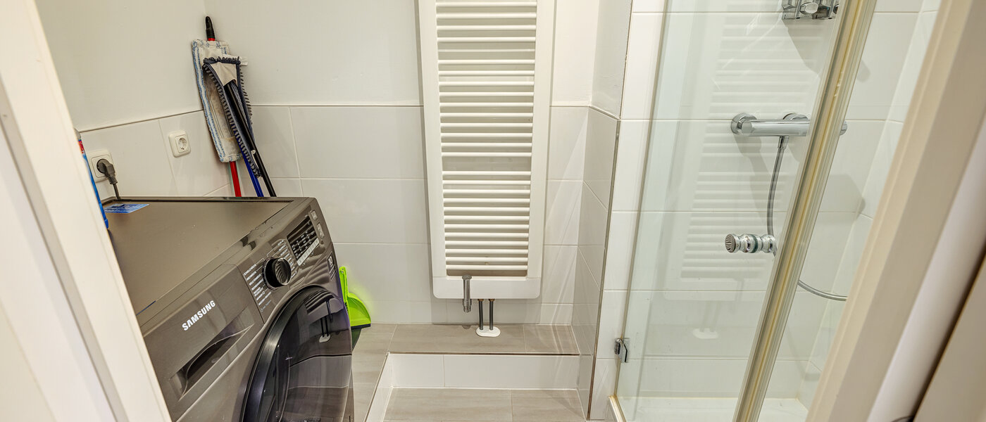 appartement sous les toits München Ludwigsvorstadt 01 2ème s. de bain 13896