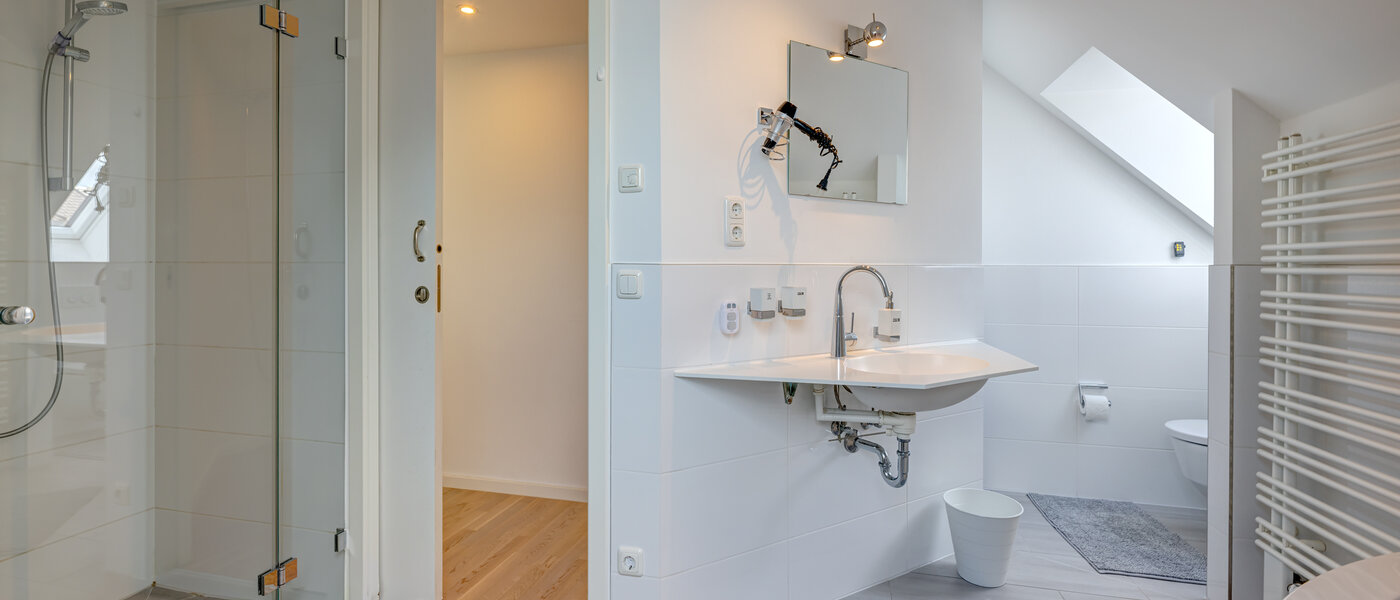 appartement sous les toits München Ludwigsvorstadt 03 1ère salle de bain 13896