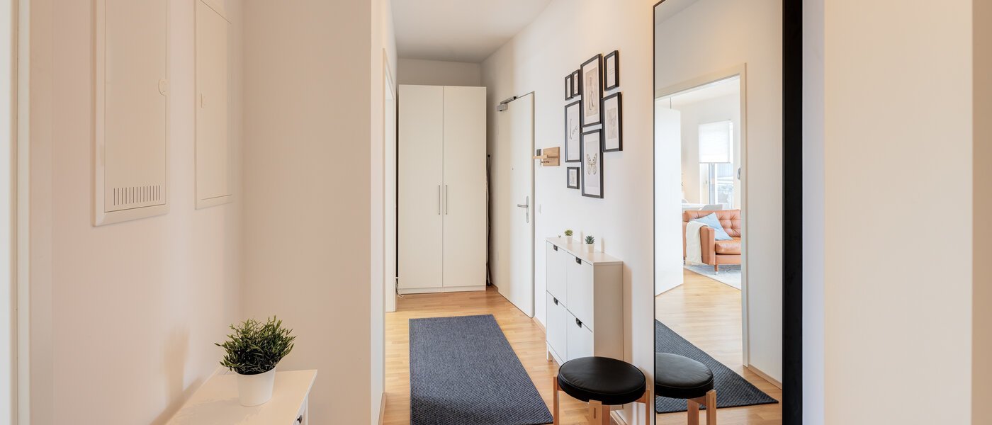 appartement avec terrasse sur le toit München Neuhausen 01 entrée/couloir 13934