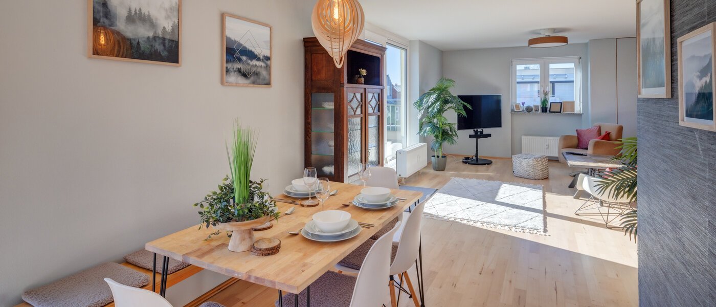 appartement avec terrasse sur le toit München Neuhausen 05 pièce à vivre 13988