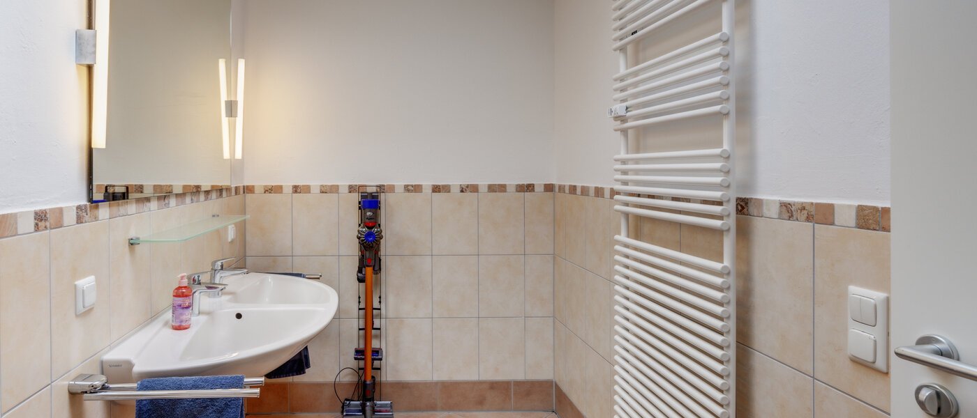 appartement avec terrasse sur le toit München Neuhausen 03 1ère salle de bain 13988