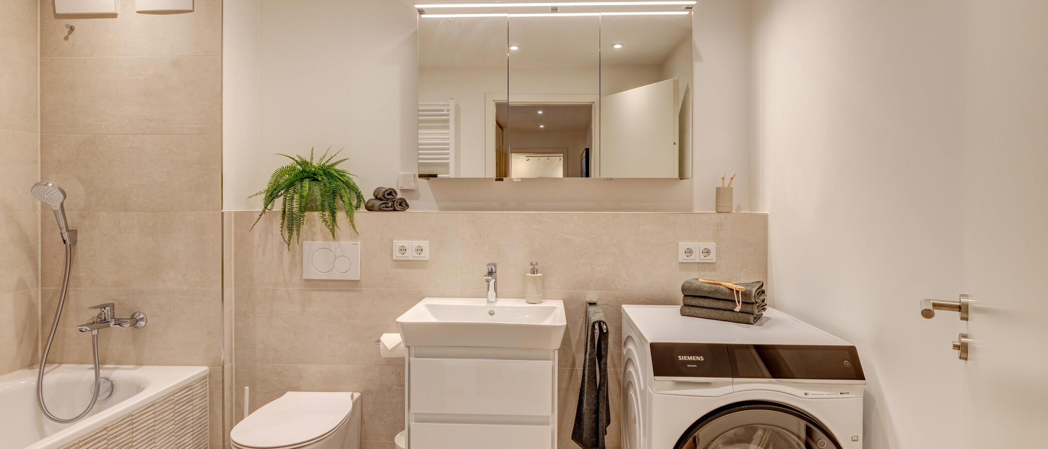 appartement München Neuhausen 01 1ère salle de bain 13994