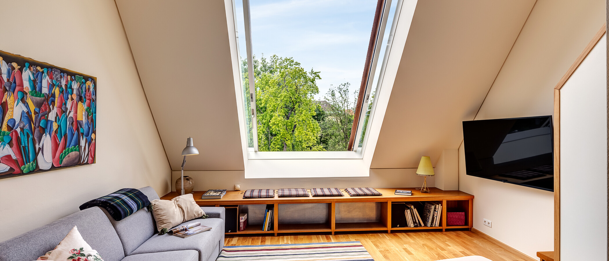appartement style maisonnette avec mezzanine München Glockenbachviertel 01 pièce à vivre 13995