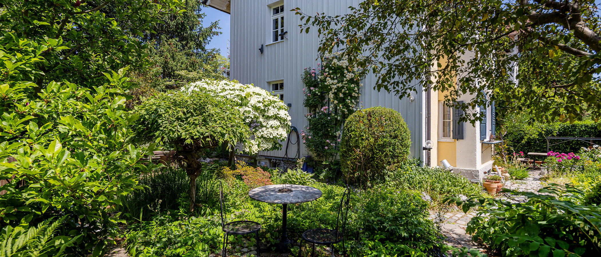 appartement sous les toits München Pasing 01 jardin commun 14002