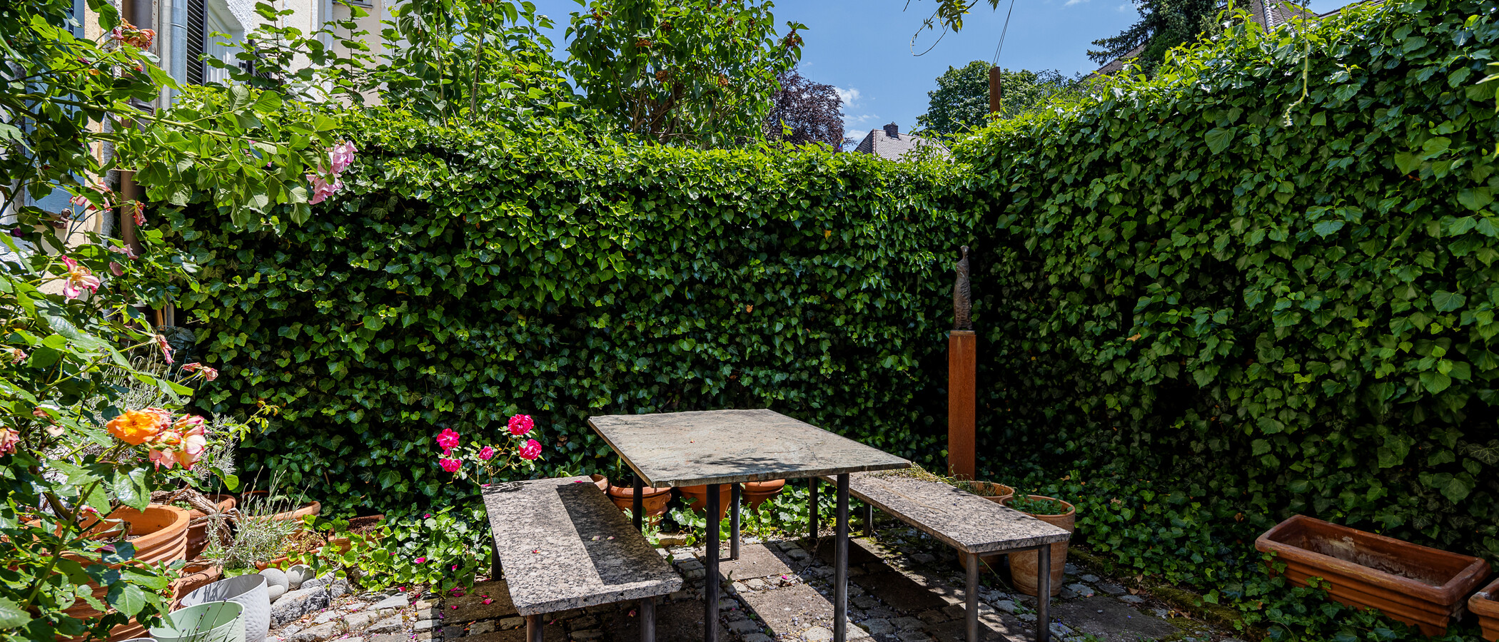appartement sous les toits München Pasing 04 jardin commun 14002