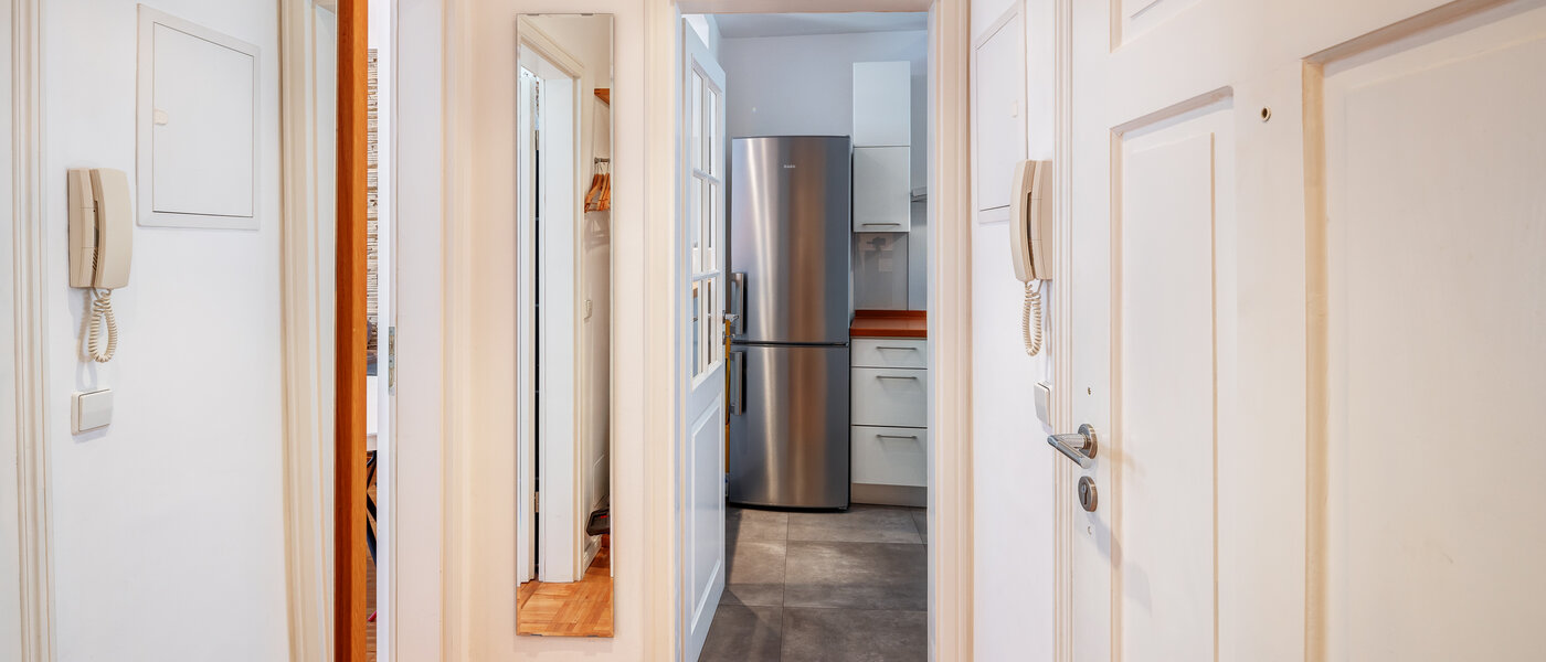 appartement style maisonnette München Lehel 01 entrée/couloir 14018