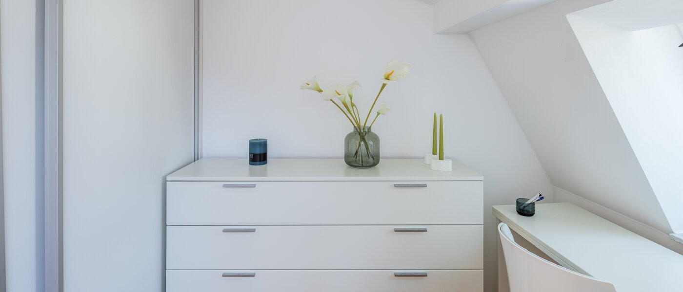 appartement style maisonnette München Lehel 03 coin bureau 14018