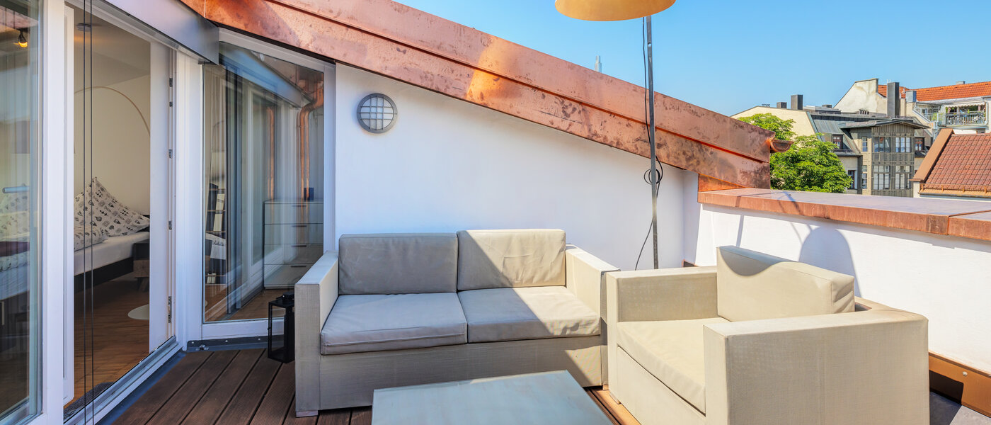 appartement style maisonnette München Lehel 01 terrasse sur le toit 14018