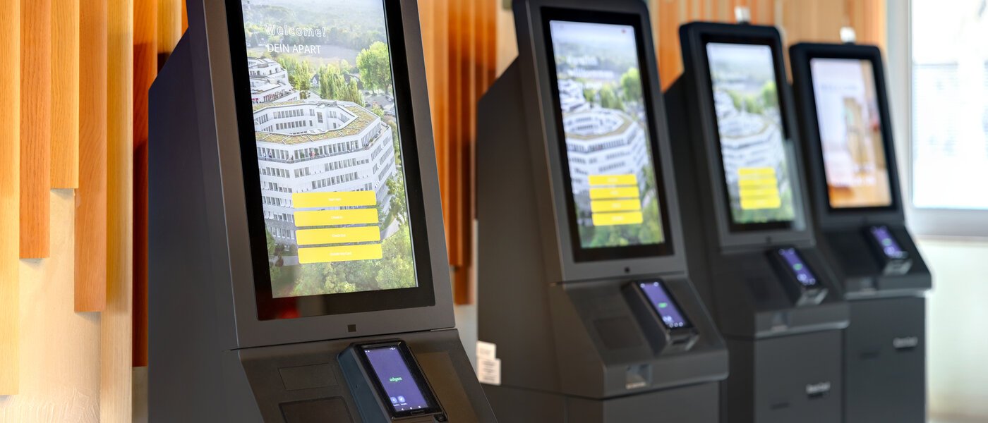 studio Unterföhring 06 Lobby 14031