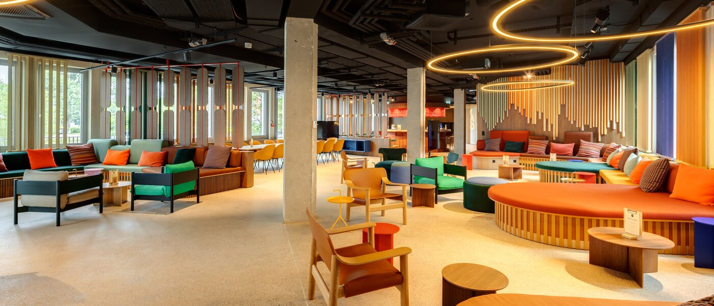 studio Unterföhring 01 Lobby 14035