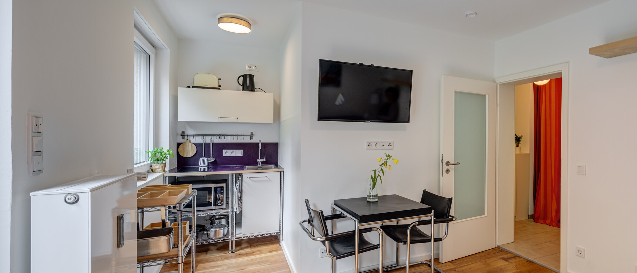 studio München Schwabing 02 pièce à vivre 14061
