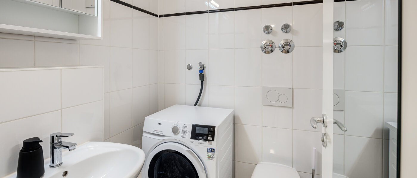 appartement München Neuhausen 01 deux toilettes 14083