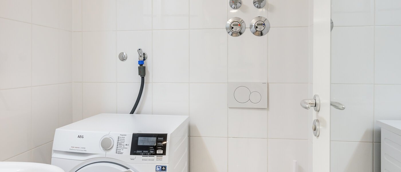 appartement München Neuhausen 02 deux toilettes 14083