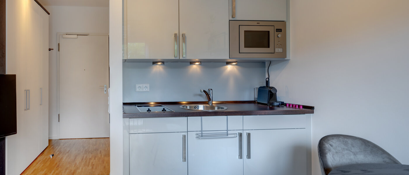 studio München Schwabing 01 cuisine 14107