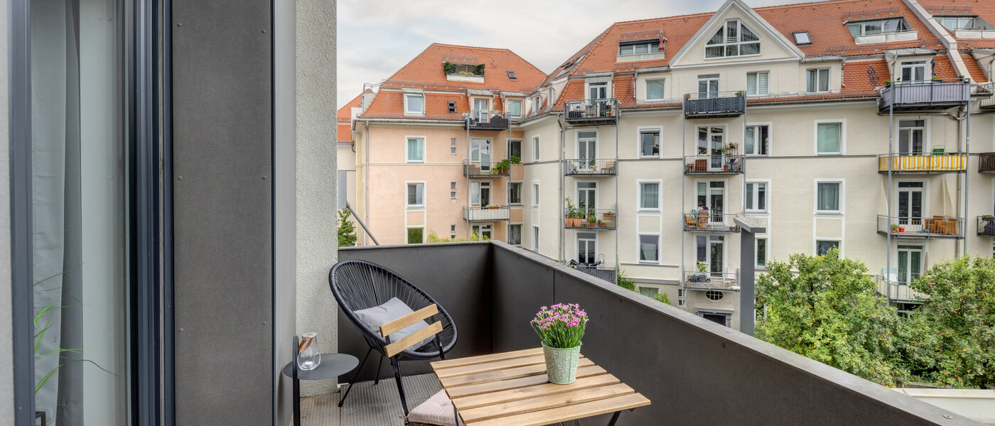 studio München Schwabing 01 balcon 14107