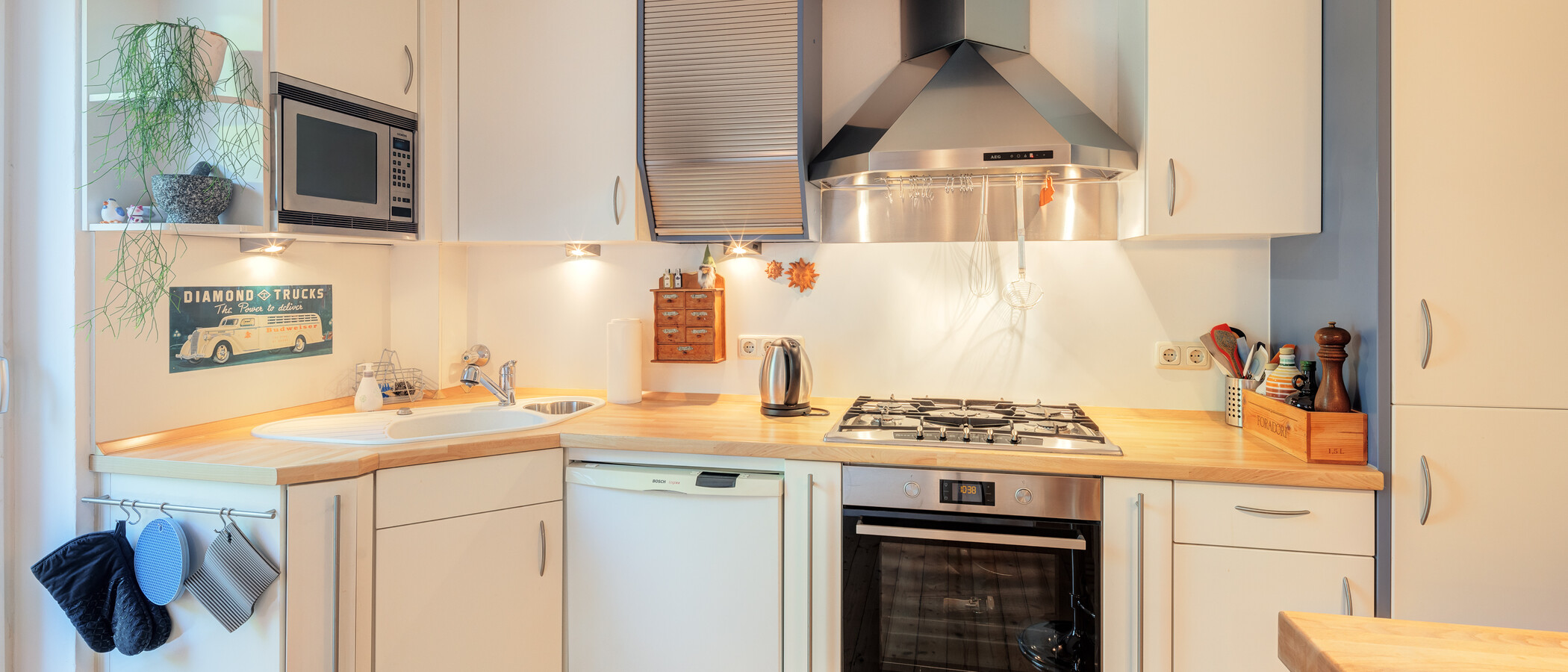 appartement sous les toits München Neuhausen 01 cuisine 14119