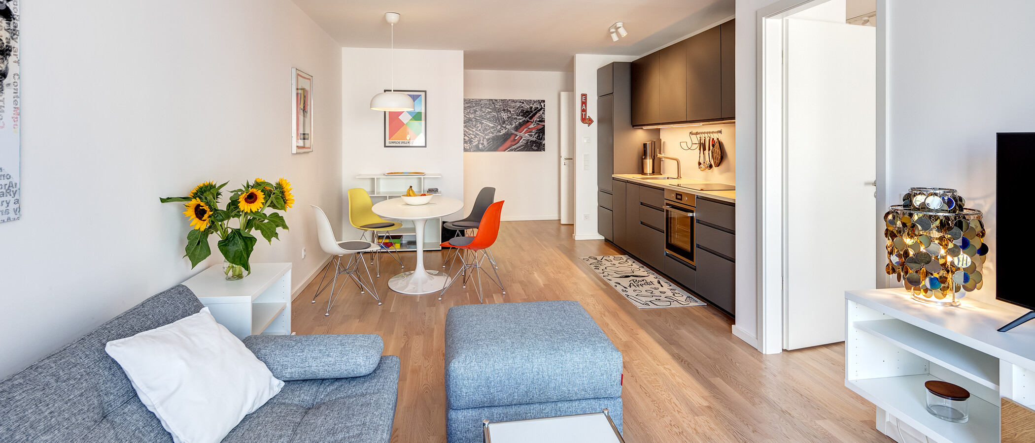 appartement München Neuhausen 04 pièce à vivre 14150