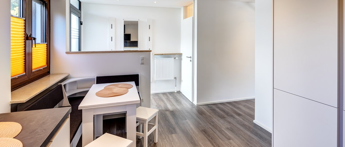 maison mitoyenne placée au milieu de la rangée Germering 03 cuisine 14170