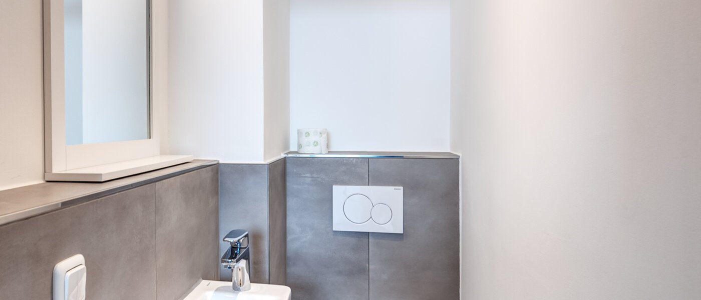 maison mitoyenne placée au milieu de la rangée Germering 01 deux toilettes 14170