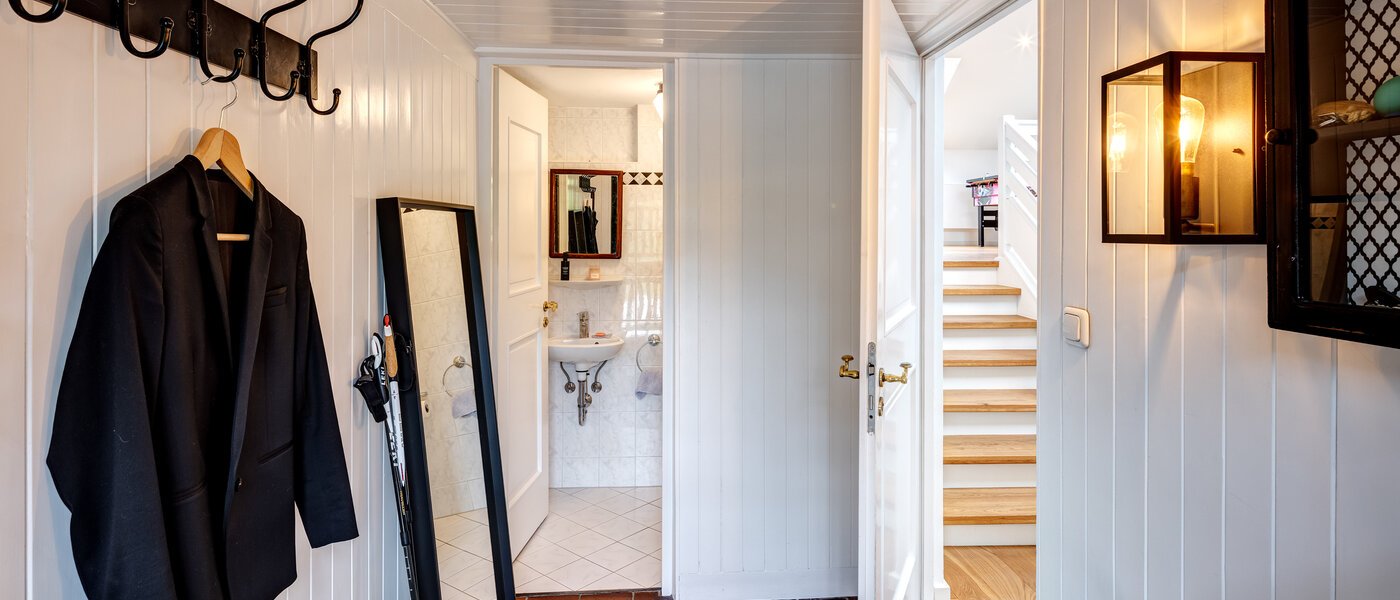 maison Berg am Starnberger See 02 entrée/couloir 14208