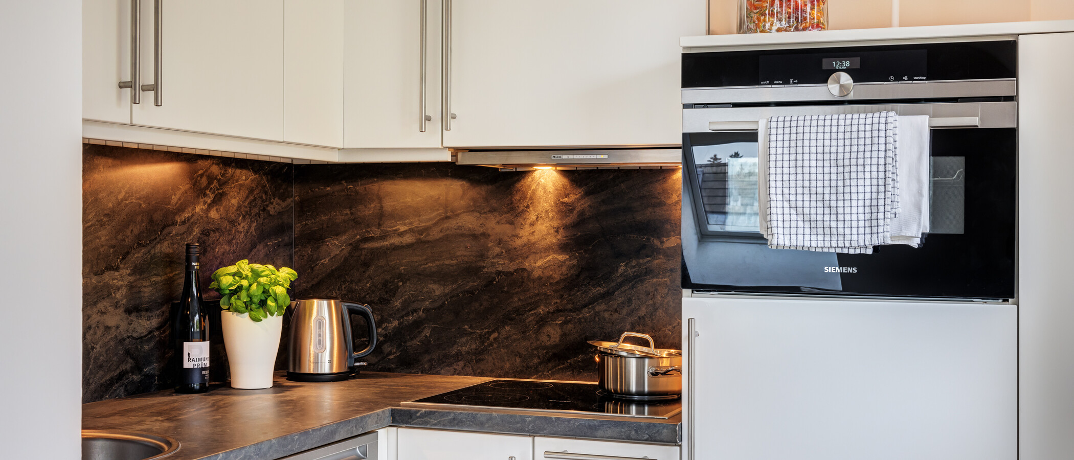 appartement avec terrasse sur le toit München Großhadern 02 cuisine 14211