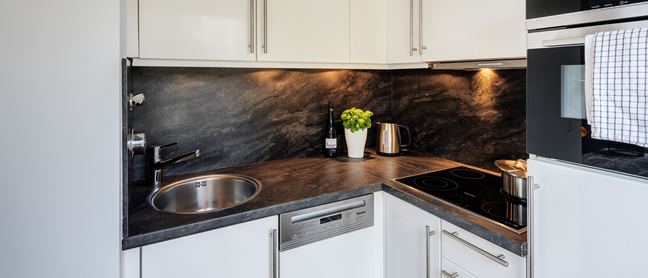 appartement avec terrasse sur le toit München Großhadern 03 cuisine 14211