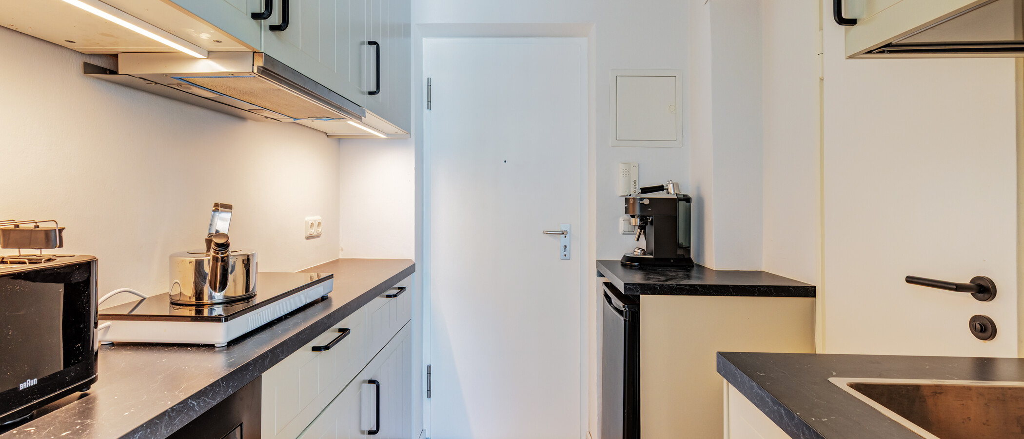 studio München Au 02 entrée/couloir 14212