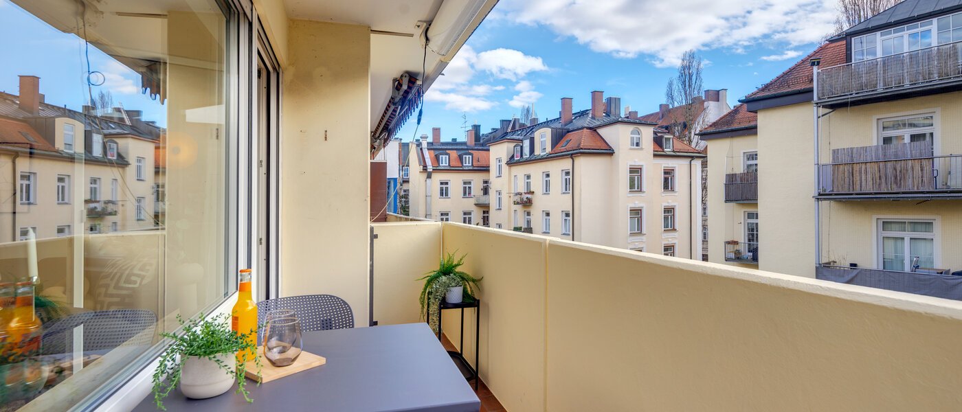 studio München Schwabing-Nord (zw. Leopoldstraße & Englischen Garten) 02 balcon 14305