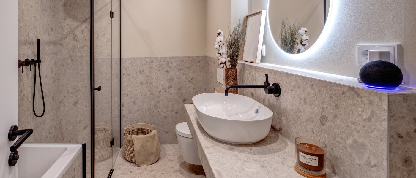 appartement style maisonnette München Glockenbachviertel 01 salle de bain 14318